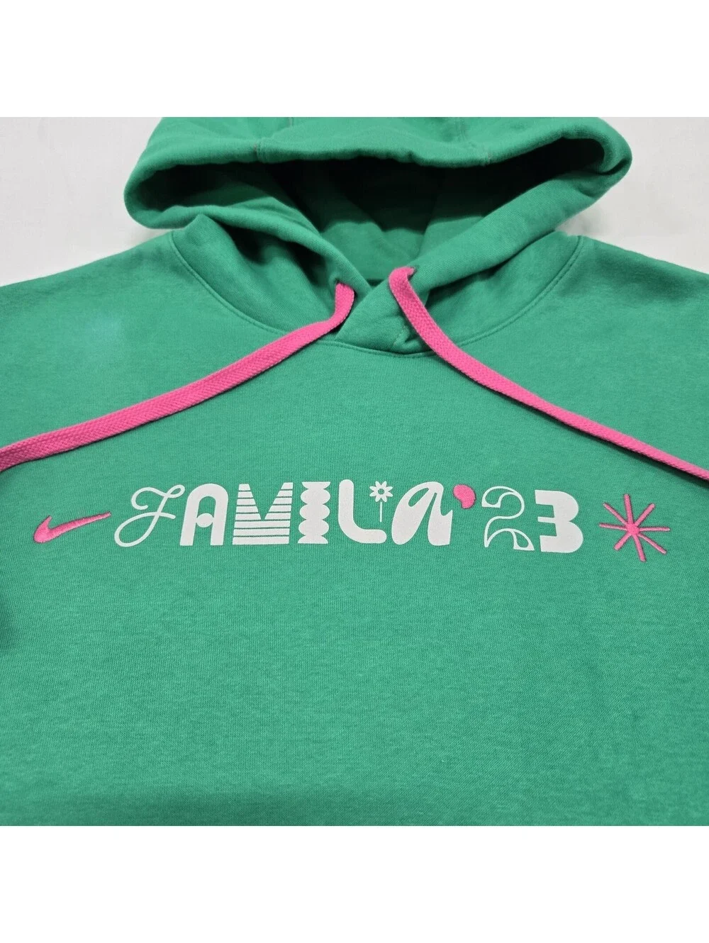 Size LARGE Men's Nike Club Fleece Familia Hoodie Stadium Green 2 Sided Graphic